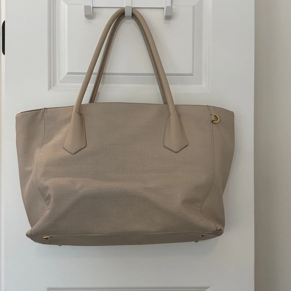 Dagne Dover Legend Laptop Tote in Vegan Leather (Bone with Gold Zipper) - Picture 10 of 11